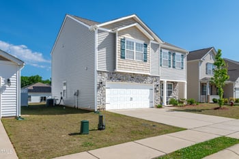 103 Norris Creek Dr, Clayton, NC 27527
