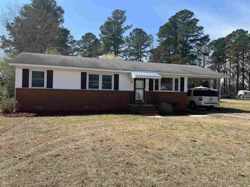 103 Oakdale Dr, Dunn, NC 28334