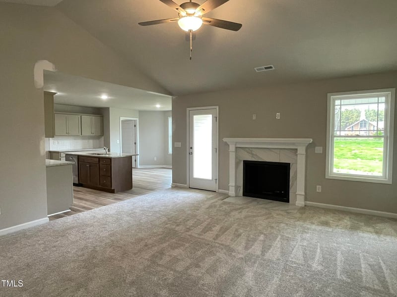 103 Oakfield Trace Dr, Four Oaks, NC 27524