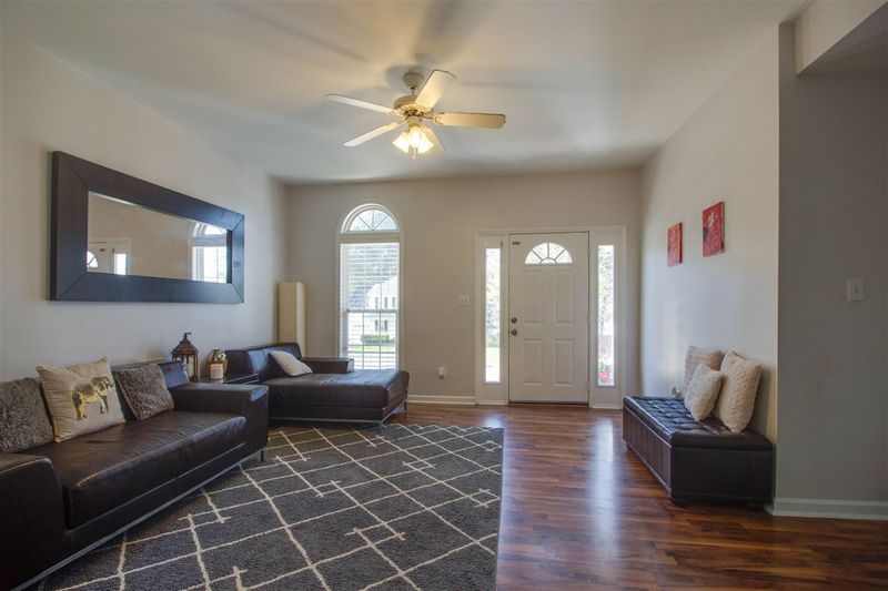 103 Onyx Ln, Knightdale, NC 27545