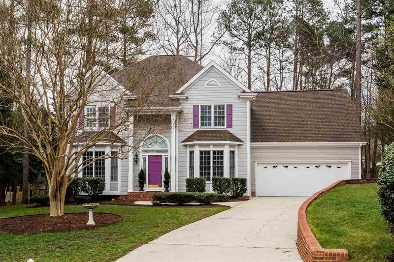 103 Parkrise Ct, Cary, NC 27519