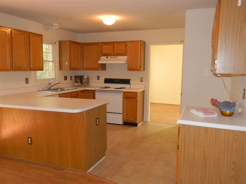 103 Penland Ct, Cary, NC 27519