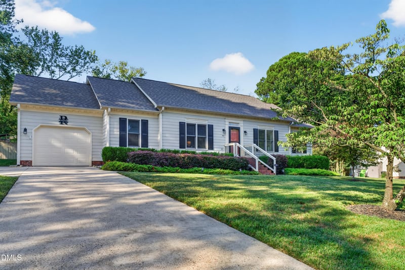 103 Pinewood Dr, Apex, NC 27502