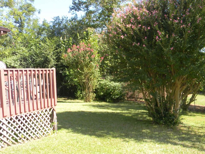 103 Plaza Dr, Garner, NC 27529