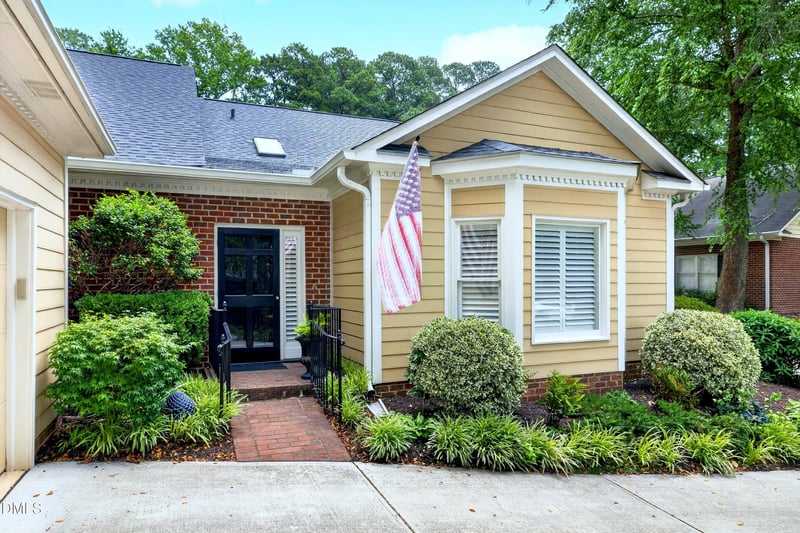 103 Prestwick Pl, Cary, NC 27511