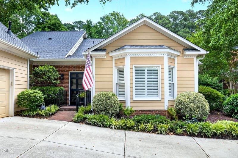 103 Prestwick Pl, Cary, NC 27511