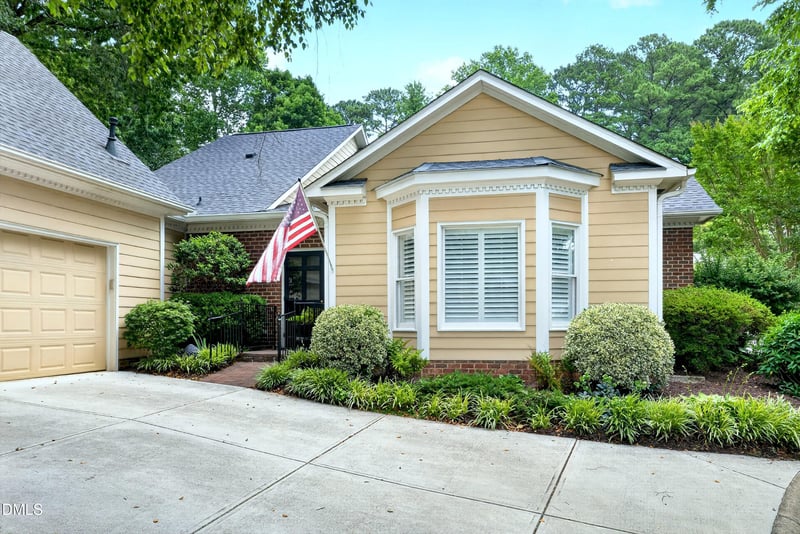 103 Prestwick Pl, Cary, NC 27511