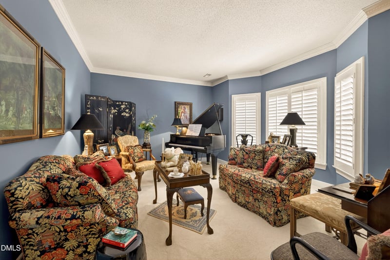 103 Prestwick Pl, Cary, NC 27511