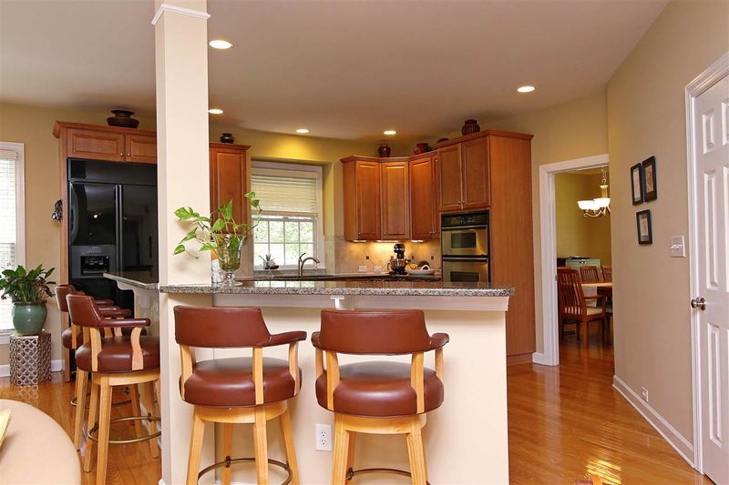 103 Randolph Ct, Chapel Hill, NC 27516