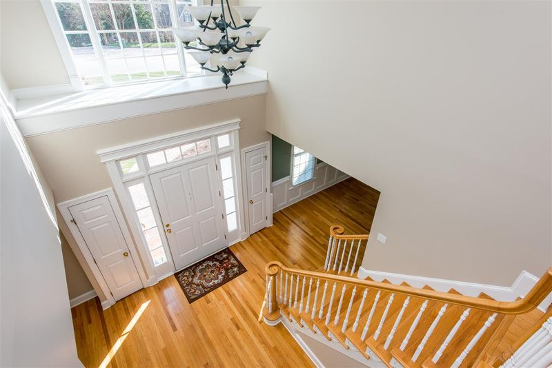 103 Ravenhollow Ct, Cary, NC 27518