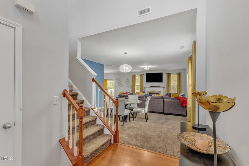 103 Rosebud Ln, Durham, NC 27704