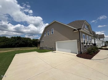 103 Sage Ln, Four Oaks, NC 27524