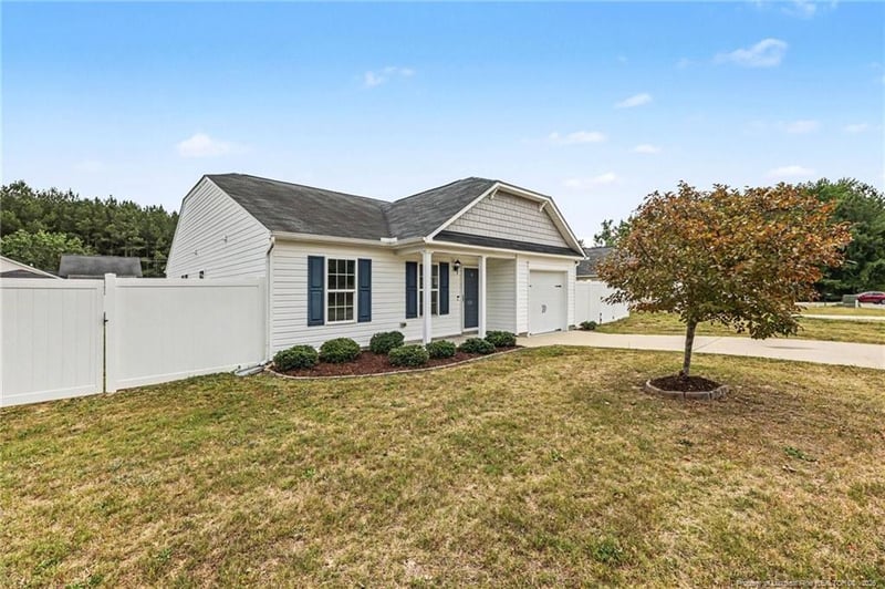 103 Sampson Ct, Selma, NC 27576