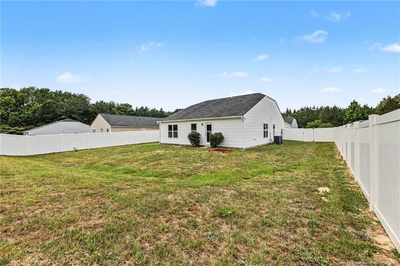103 Sampson Ct, Selma, NC 27576