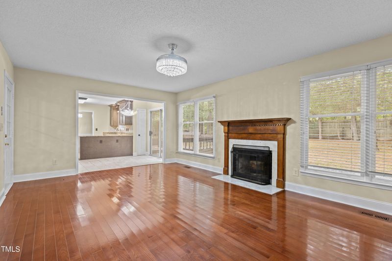 103 Sequoia Ct, Cary, NC 27513