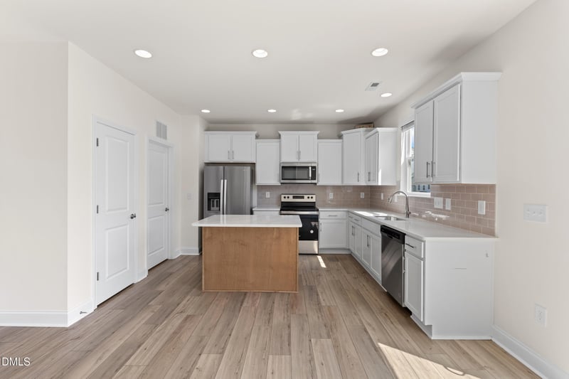 103 Shady Oaks Rd, Angier, NC 27501