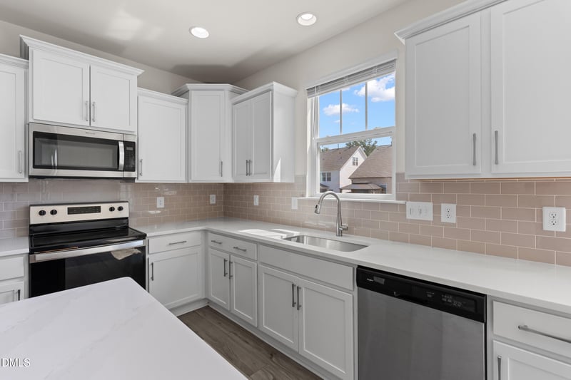 103 Shady Oaks Rd, Angier, NC 27501
