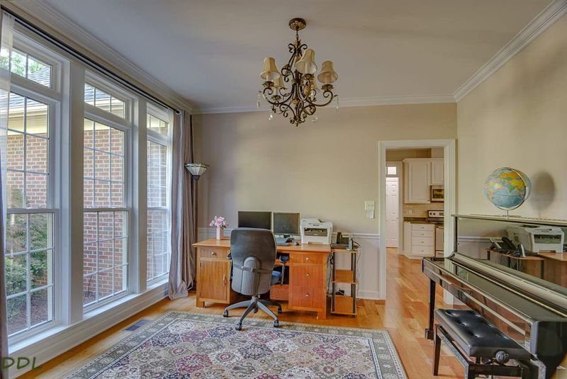 103 Sherringham Ct, Cary, NC 27519