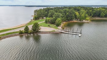 103 Shoreline Dr, Manson, NC 27553