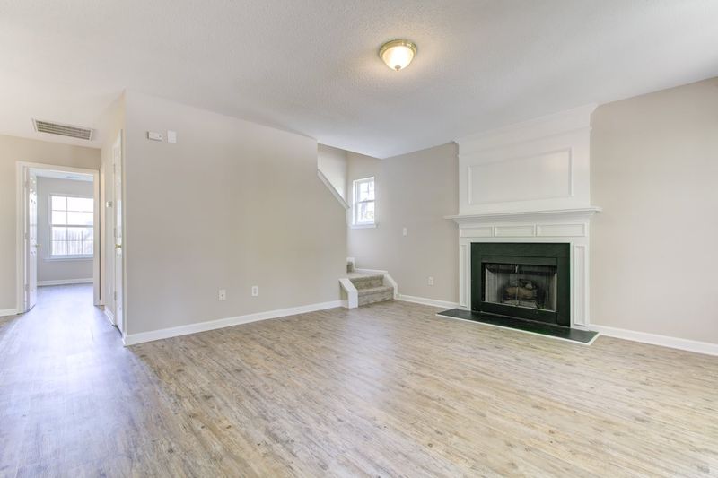 103 Silver Branch Ct, Apex, NC 27539