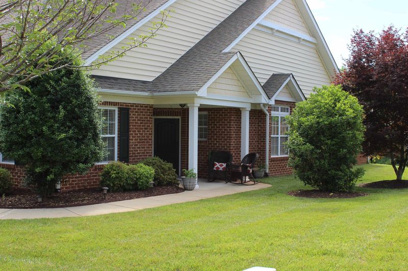 103 Starling St, Mebane, NC 27302