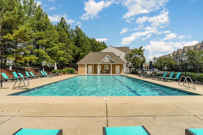 103 Station Dr, Morrisville, NC 27560