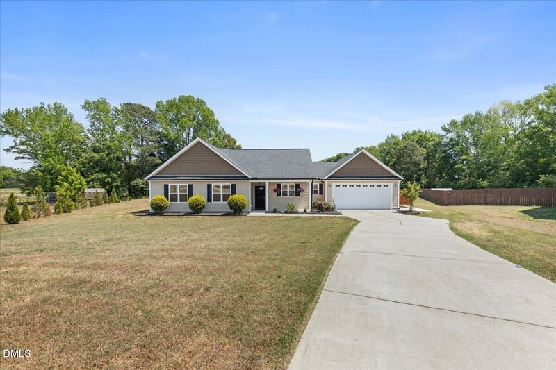 103 Sugarhill Dr, Zebulon, NC 27597
