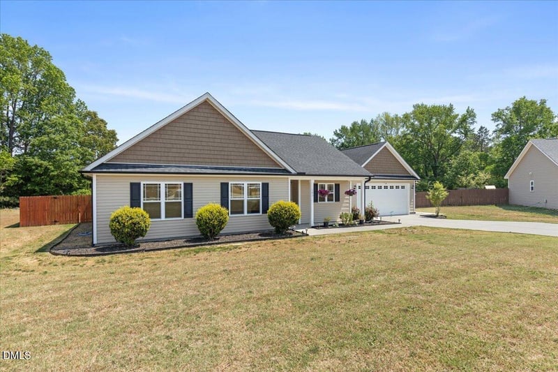 103 Sugarhill Dr, Zebulon, NC 27597