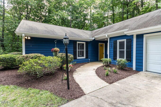 103 Summerlin Dr, Chapel Hill, NC 27514