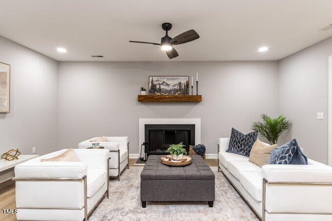103 Summerlin Dr, Chapel Hill, NC 27514