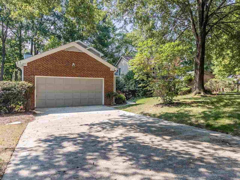 103 Tiercel Ct, Cary, NC 27518