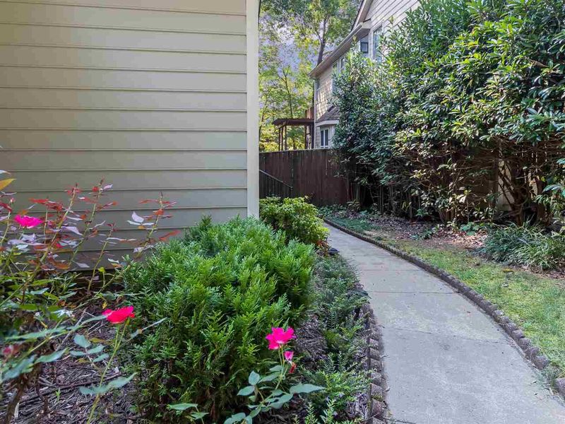103 Tiercel Ct, Cary, NC 27518
