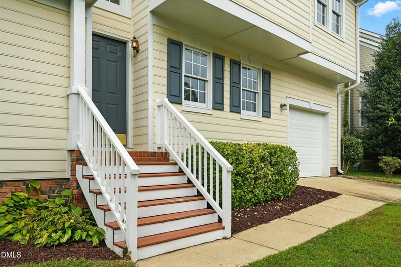 103 Town Creek Dr, Cary, NC 27519
