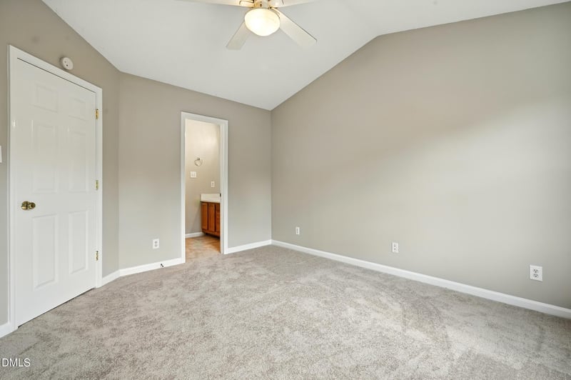 103 Town Creek Dr, Cary, NC 27519