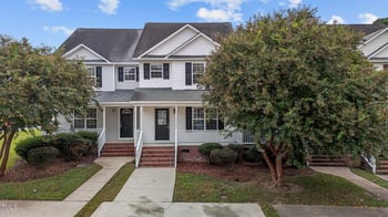 103 Wimbledon Ct, Clayton, NC 27520
