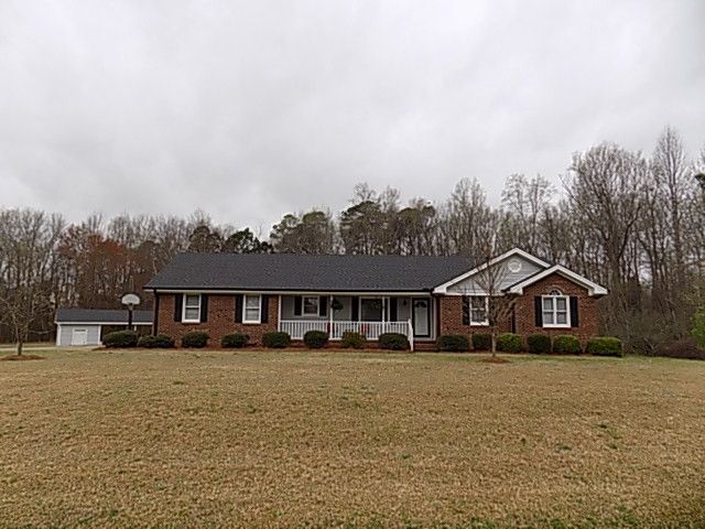 103 Windmere Dr, Angier, NC 27501