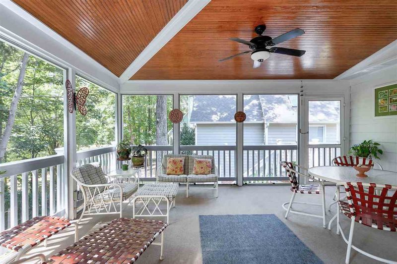 103 Windrock Ln, Cary, NC 27518