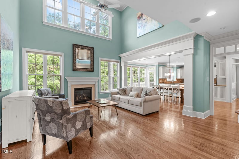 103 Woodland Ridge Ct, Cary, NC 27519