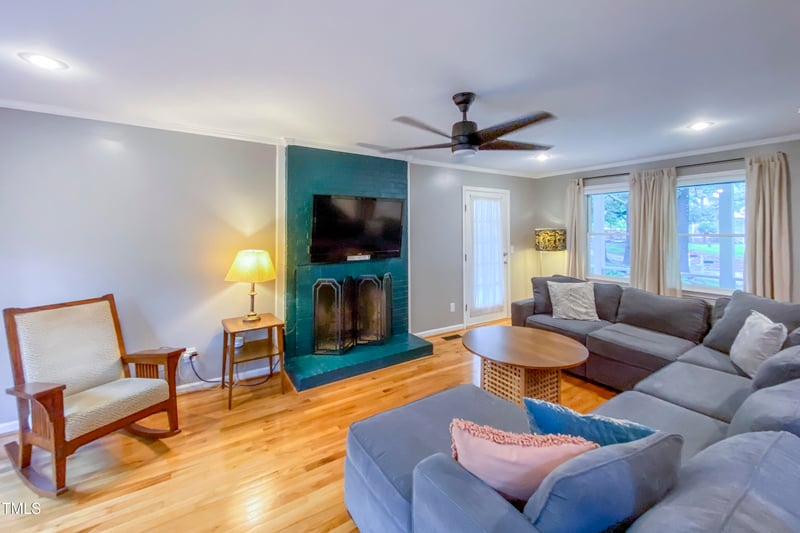 103 Wrenn Pl, Chapel Hill, NC 27516