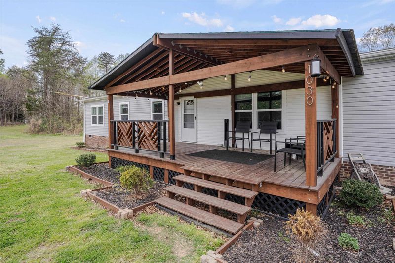 1030 Indian Village Trl, Haw River, NC 27258