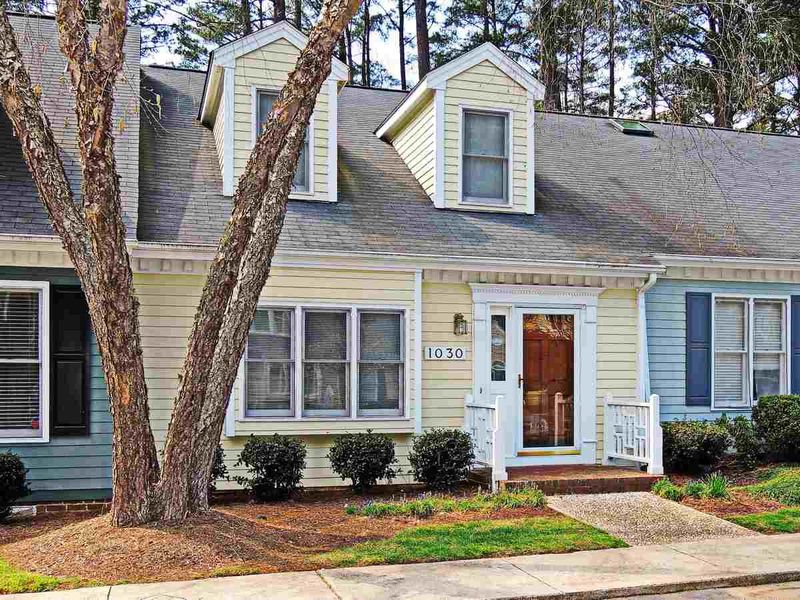 1030 Oak Lake Ct, Raleigh, NC 27606