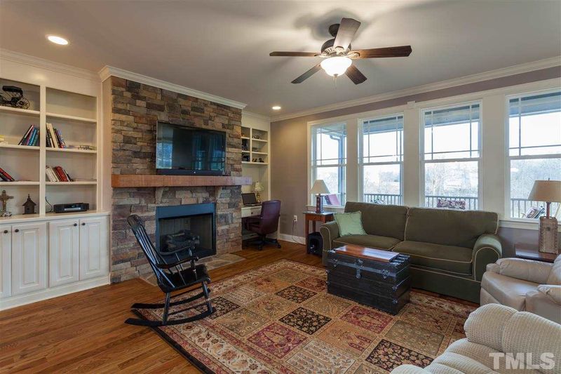 1030 Snapdragon Dr, Wake Forest, NC 27587