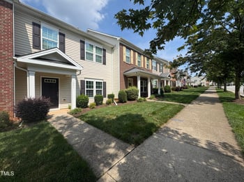 1031 Ileagnes Rd, Raleigh, NC 27603