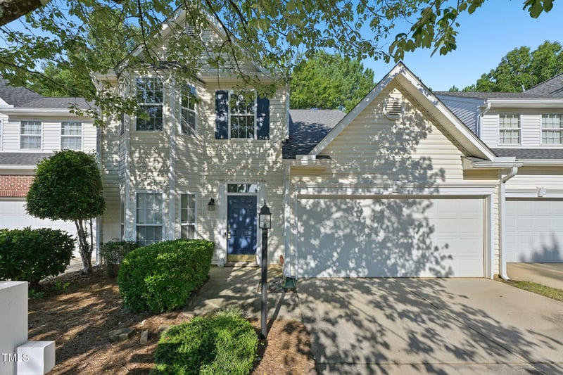 1031 Lake Moraine Pl, Raleigh, NC 27607