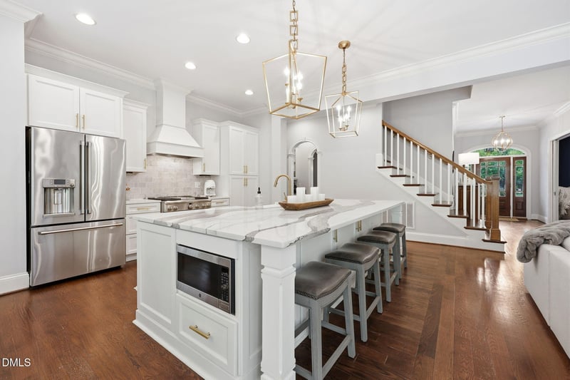 1031 Pinehurst Dr, Chapel Hill, NC 27517