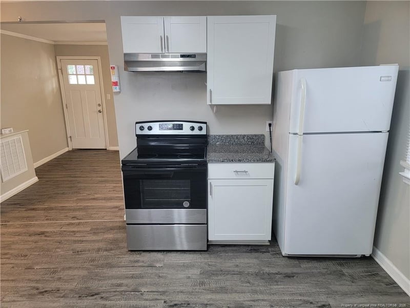 1031 Revere St, Fayetteville, NC 28304