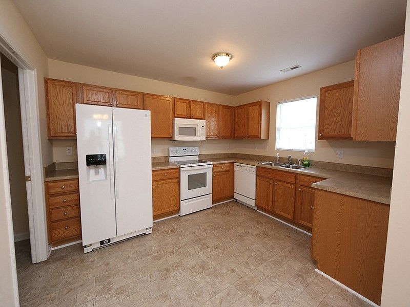 1031 Statler Dr, Durham, NC 27703