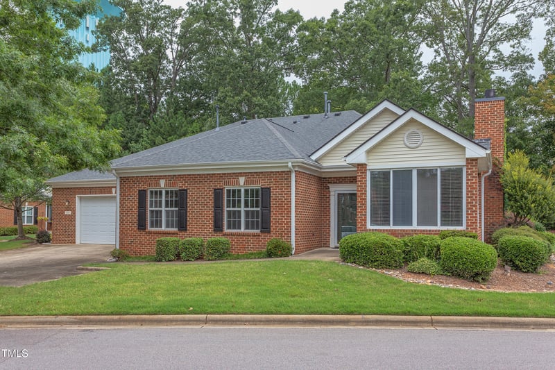 1031 Thistle Briar Pl, Cary, NC 27511