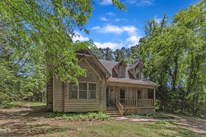 1031 Wait Ave, Wake Forest, NC 27587