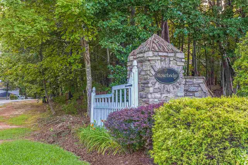 10312 Whitestone Rd, Raleigh, NC 27615